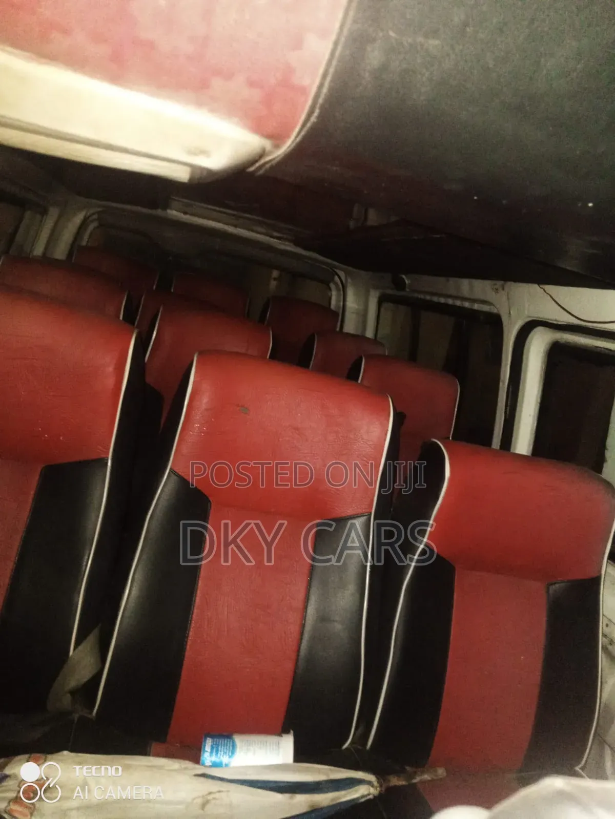Toyota HiAce 2010 White