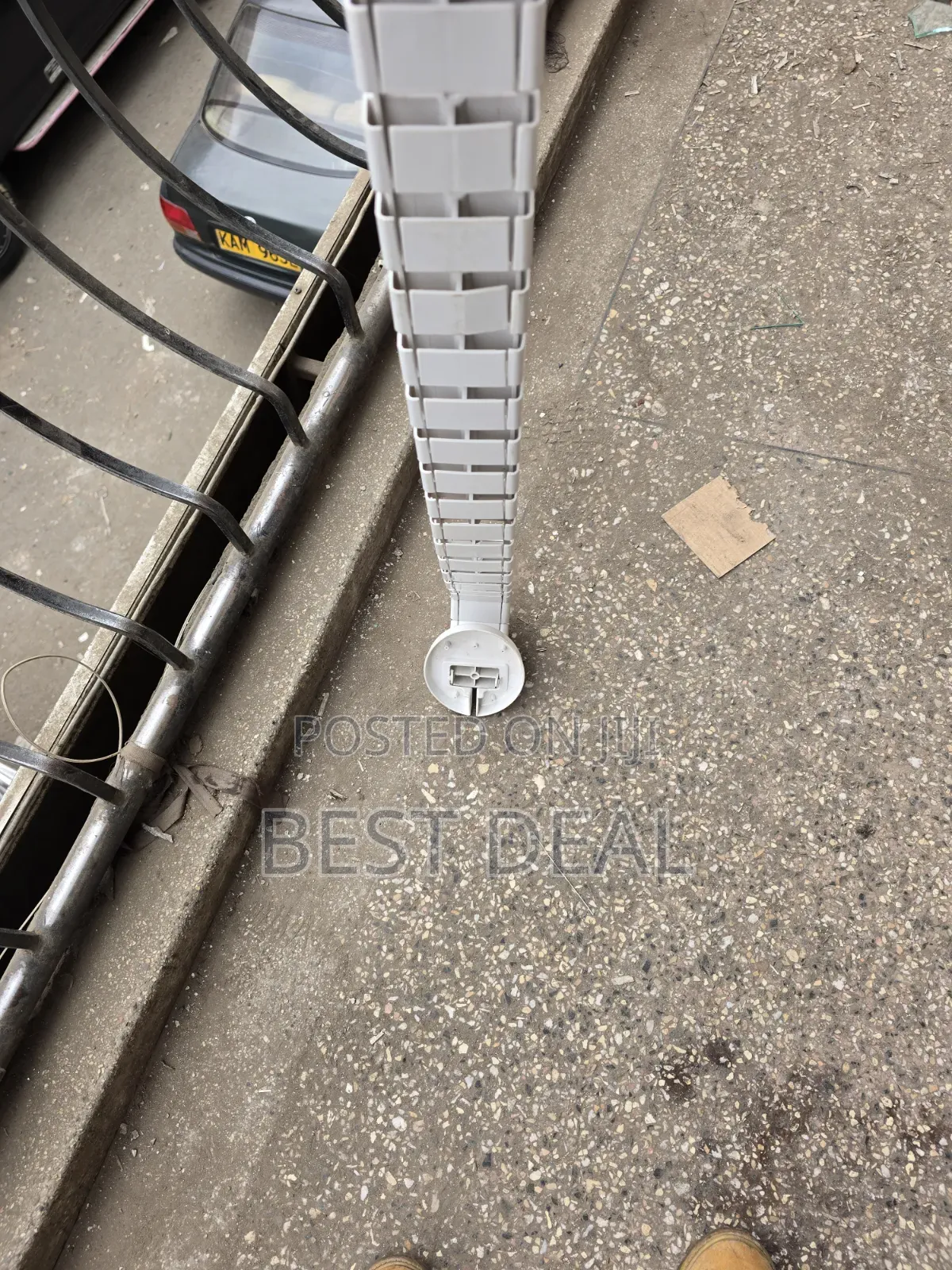 Cable Managment Vertabrae Spine Cable White