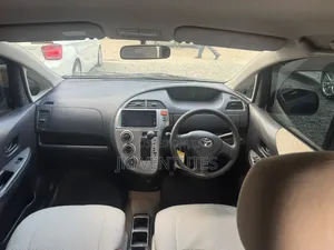 Toyota Ractis 2010 Black