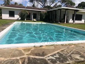 Furnished 3bdrm House in Town Centre for sale