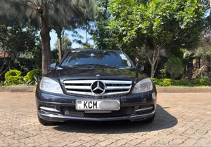 Mercedes-Benz C200 2010 Black