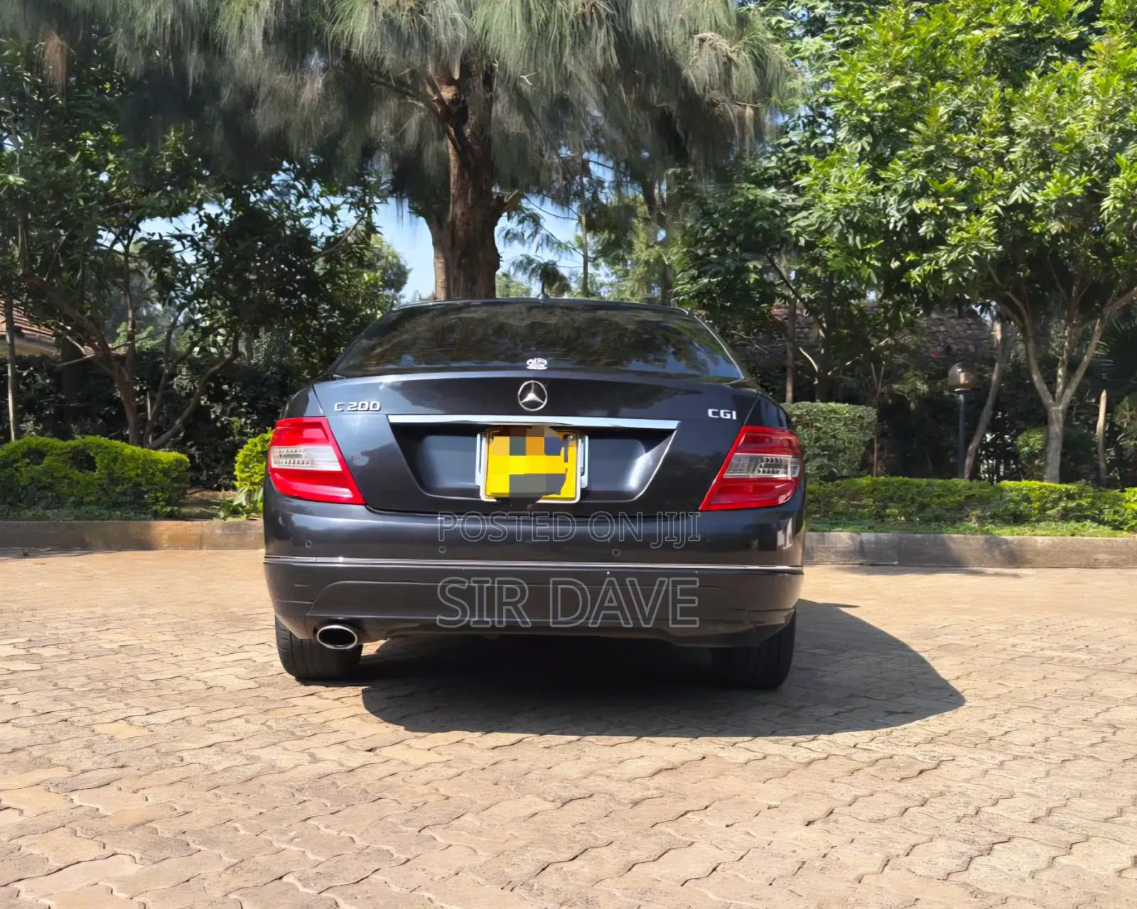 Mercedes-Benz C200 2010 Black