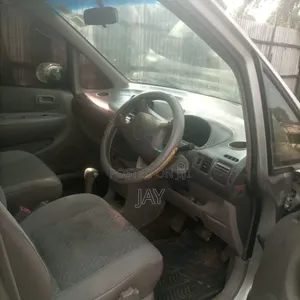 Toyota Corolla Spacio 2003 Silver