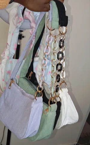 Stylish Ladies Shoulder Bags