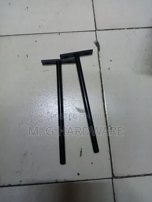 Black Floating Shelf Bracket 8"