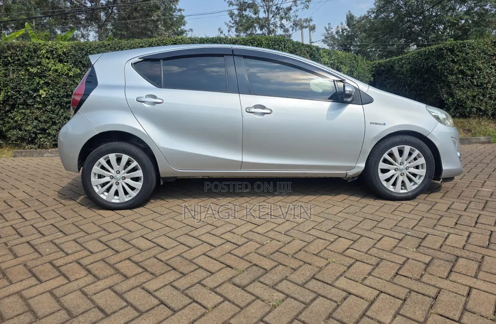 Toyota Aqua 2015 Silver