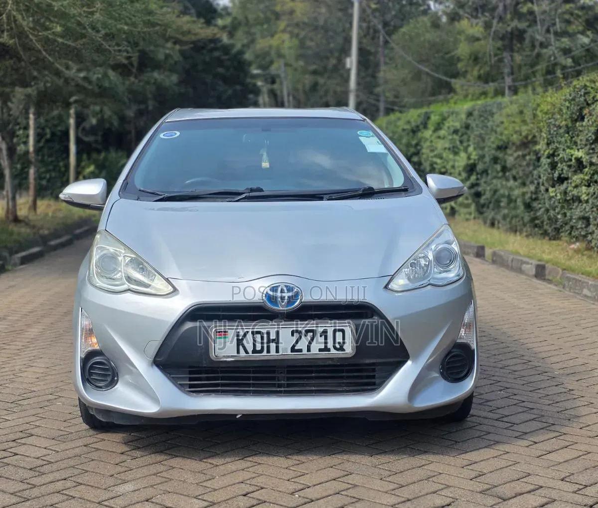 Toyota Aqua 2015 Silver