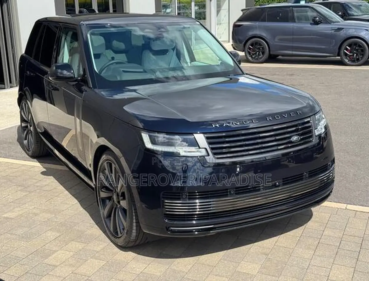 New Land Rover Range Rover P615 SV Black SWB 2026 Blue