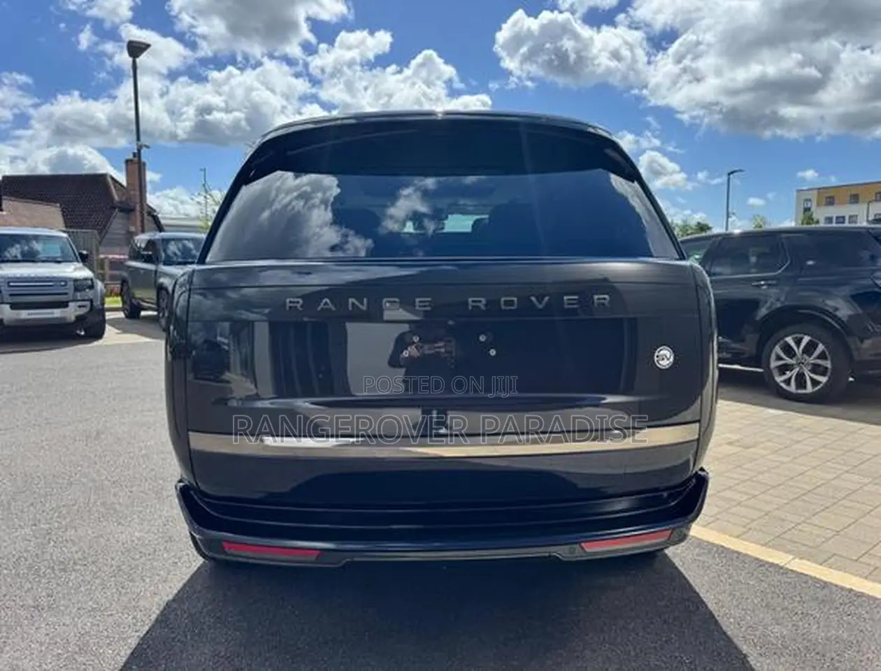 New Land Rover Range Rover P615 SV Black SWB 2026 Blue