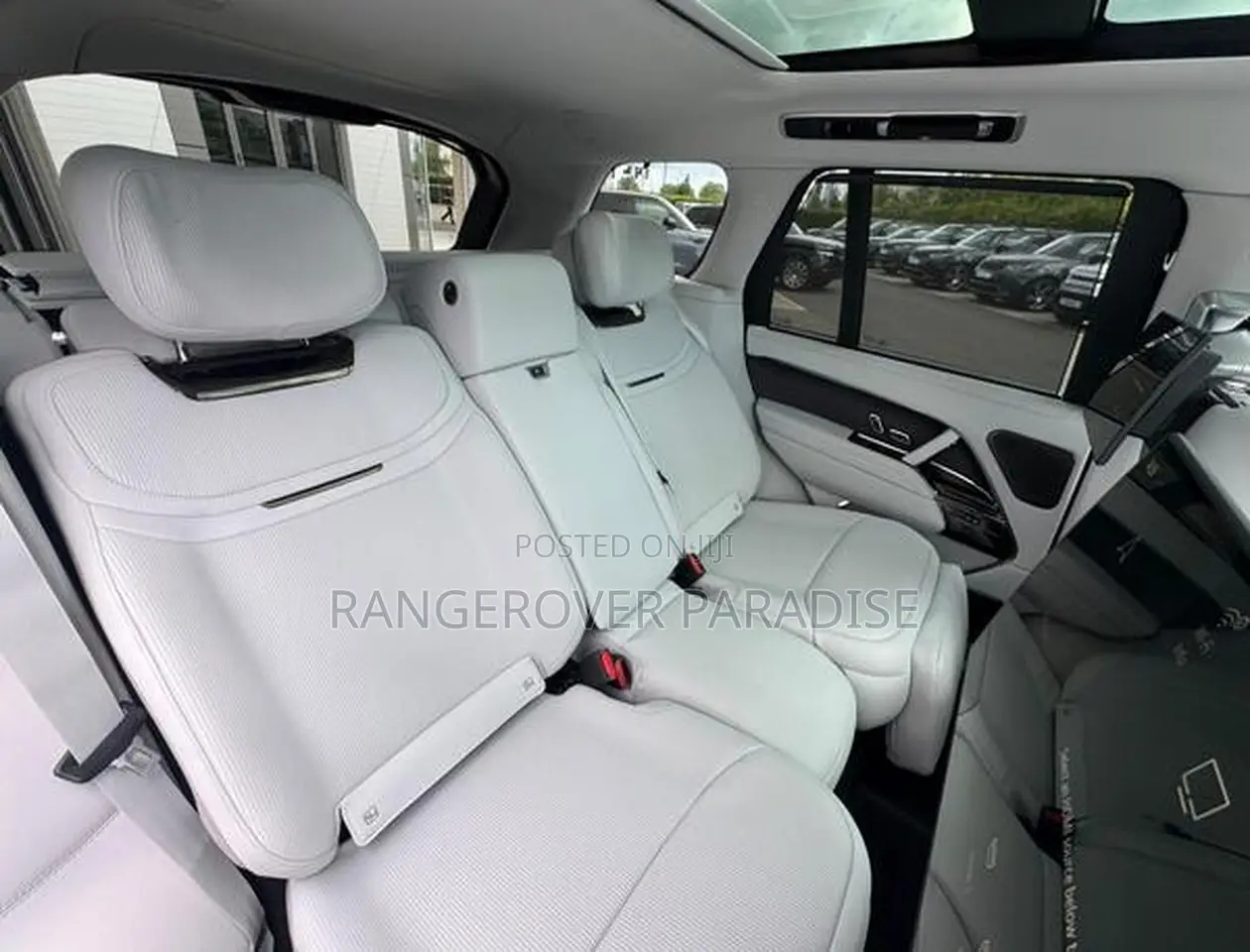 New Land Rover Range Rover P615 SV Black SWB 2026 Blue