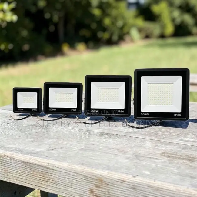 High-Efficiency 200W,100W,50W,30W AC Electric LED Flood Light