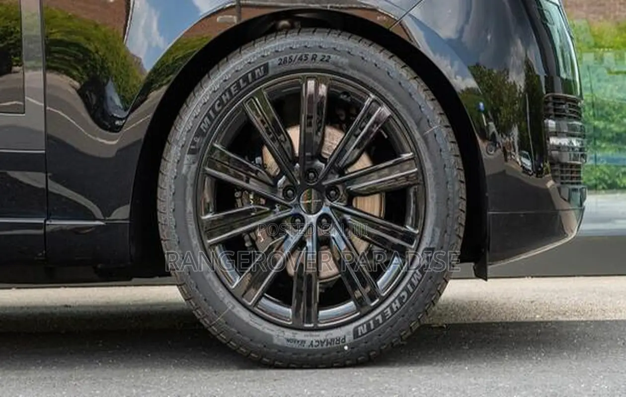 New Land Rover Range Rover 2026 Black
