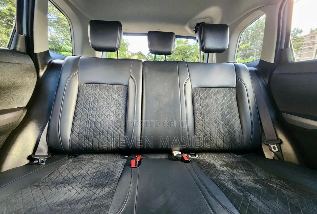 Suzuki Escudo 2019 Blue