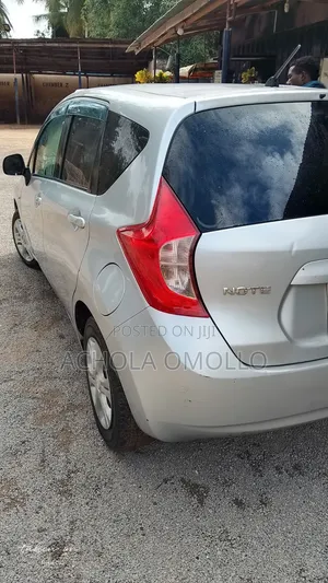 Nissan Note 2013 Silver