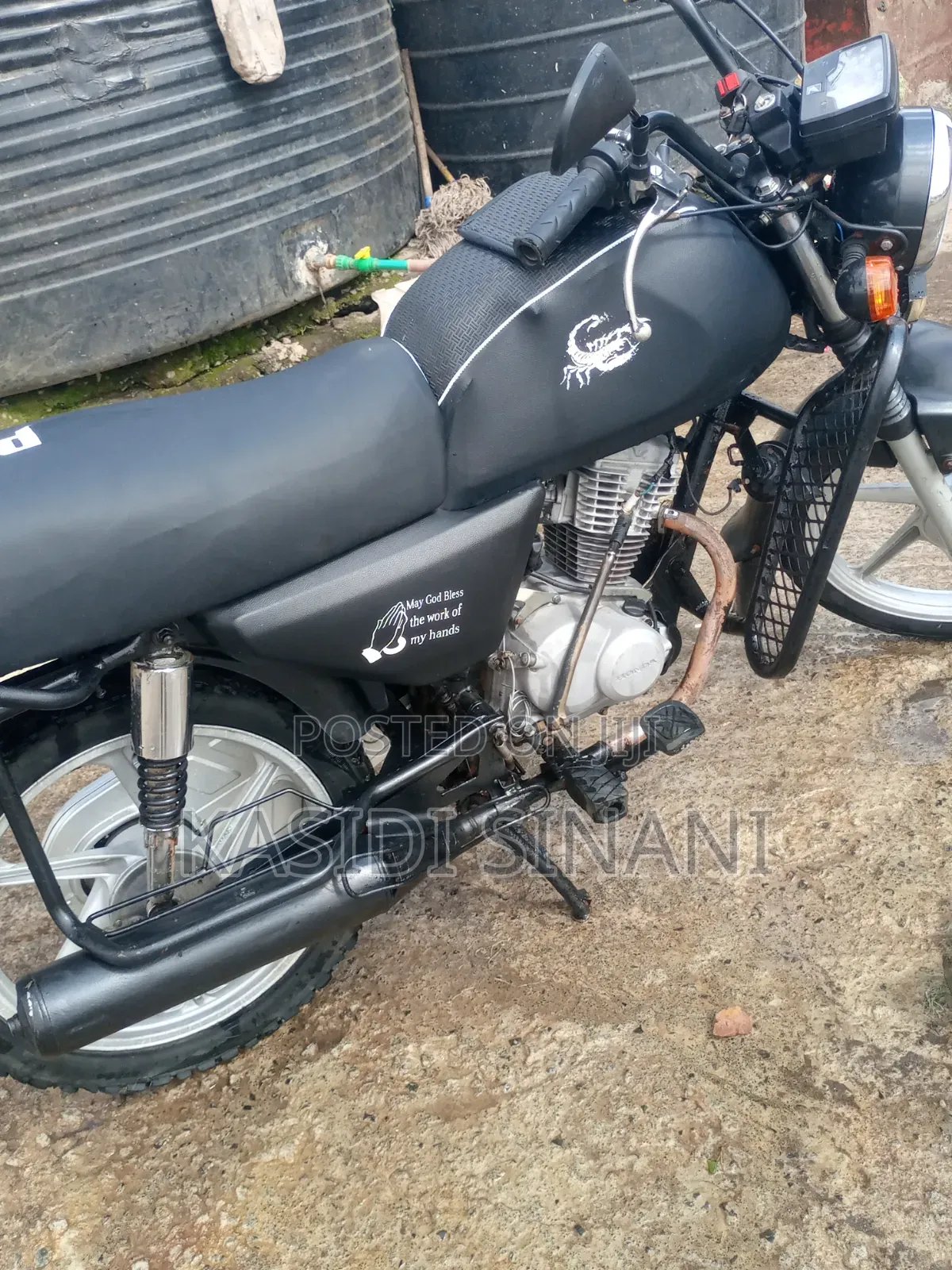 Honda CB 2023 Blue