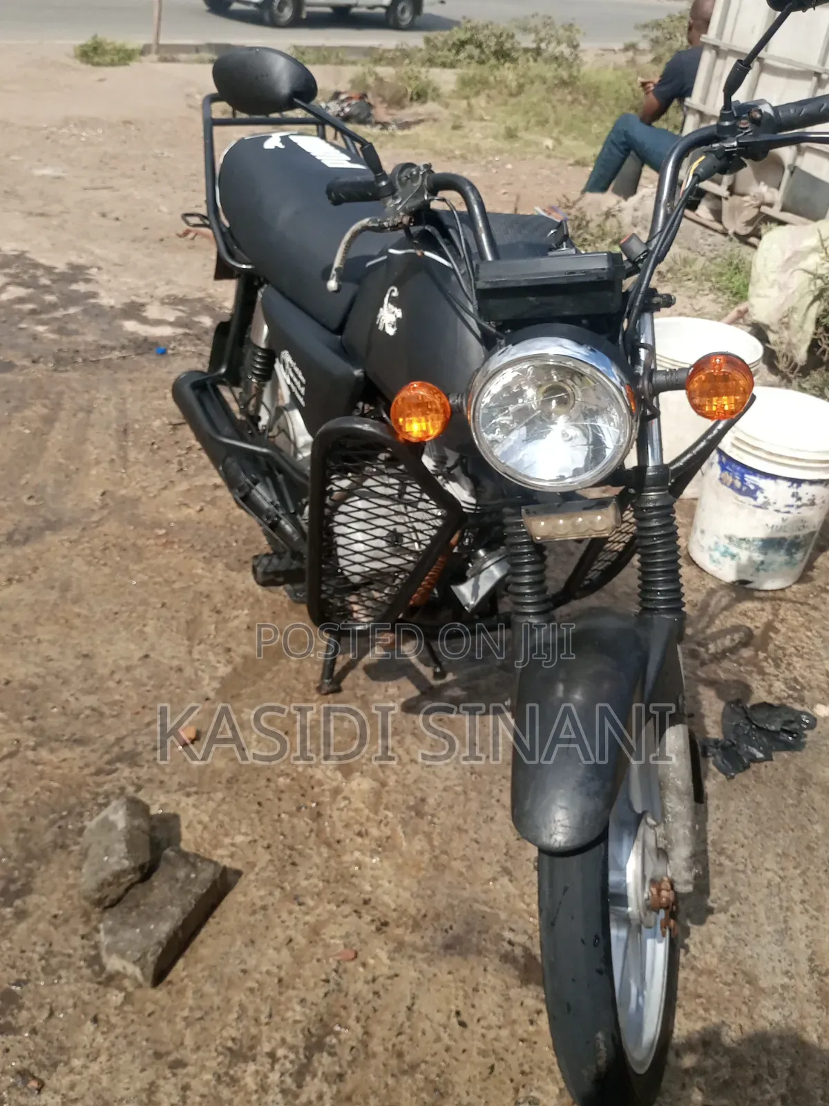 Honda CB 2023 Blue