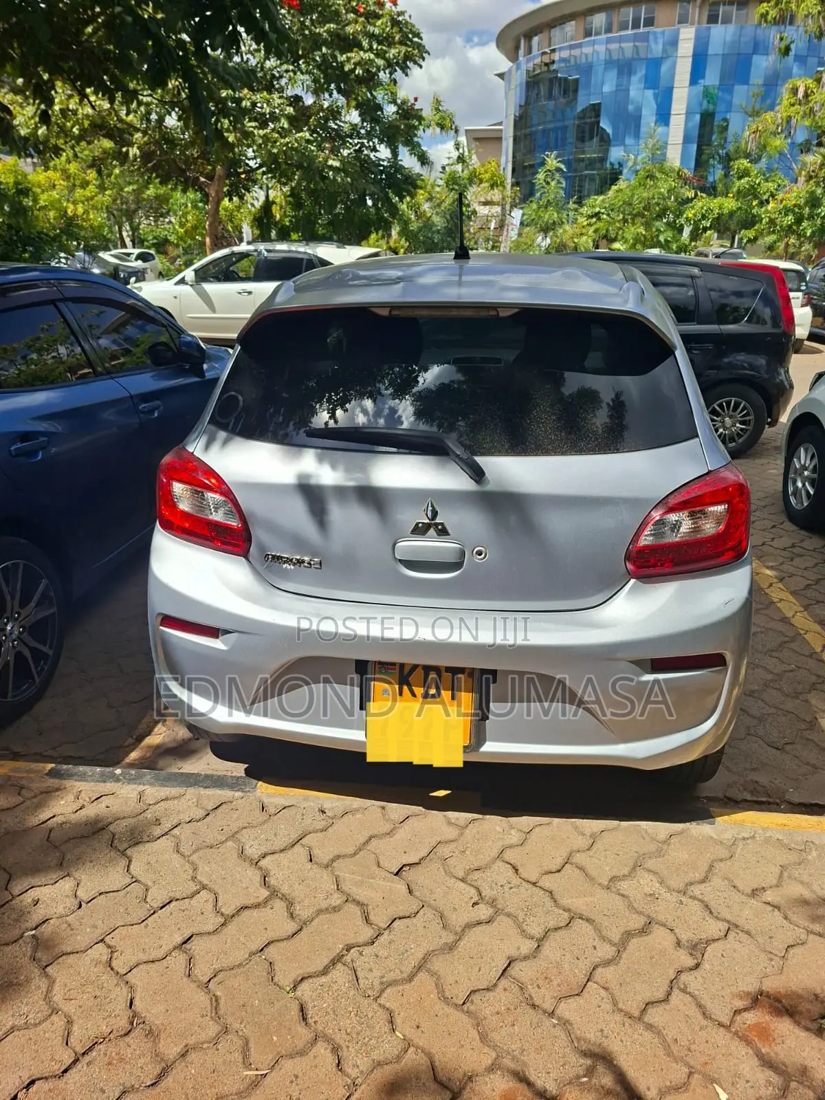 Mitsubishi Mirage ES 2017 Silver