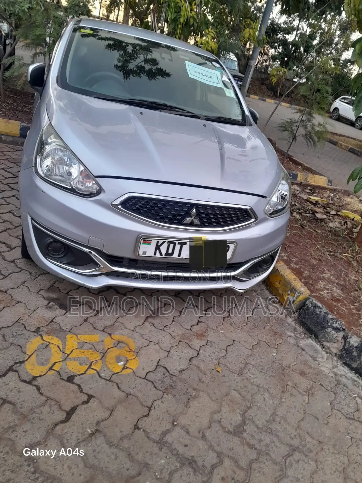 Mitsubishi Mirage ES 2017 Silver