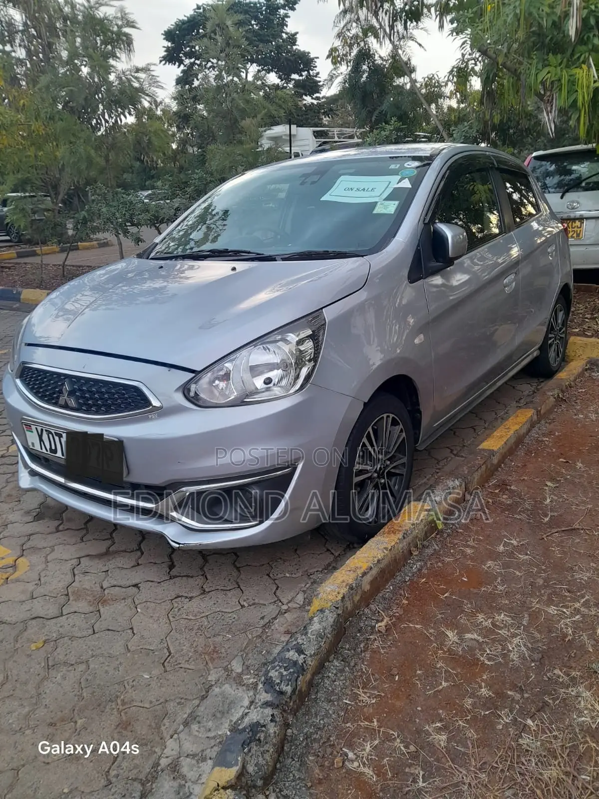 Mitsubishi Mirage ES 2017 Silver