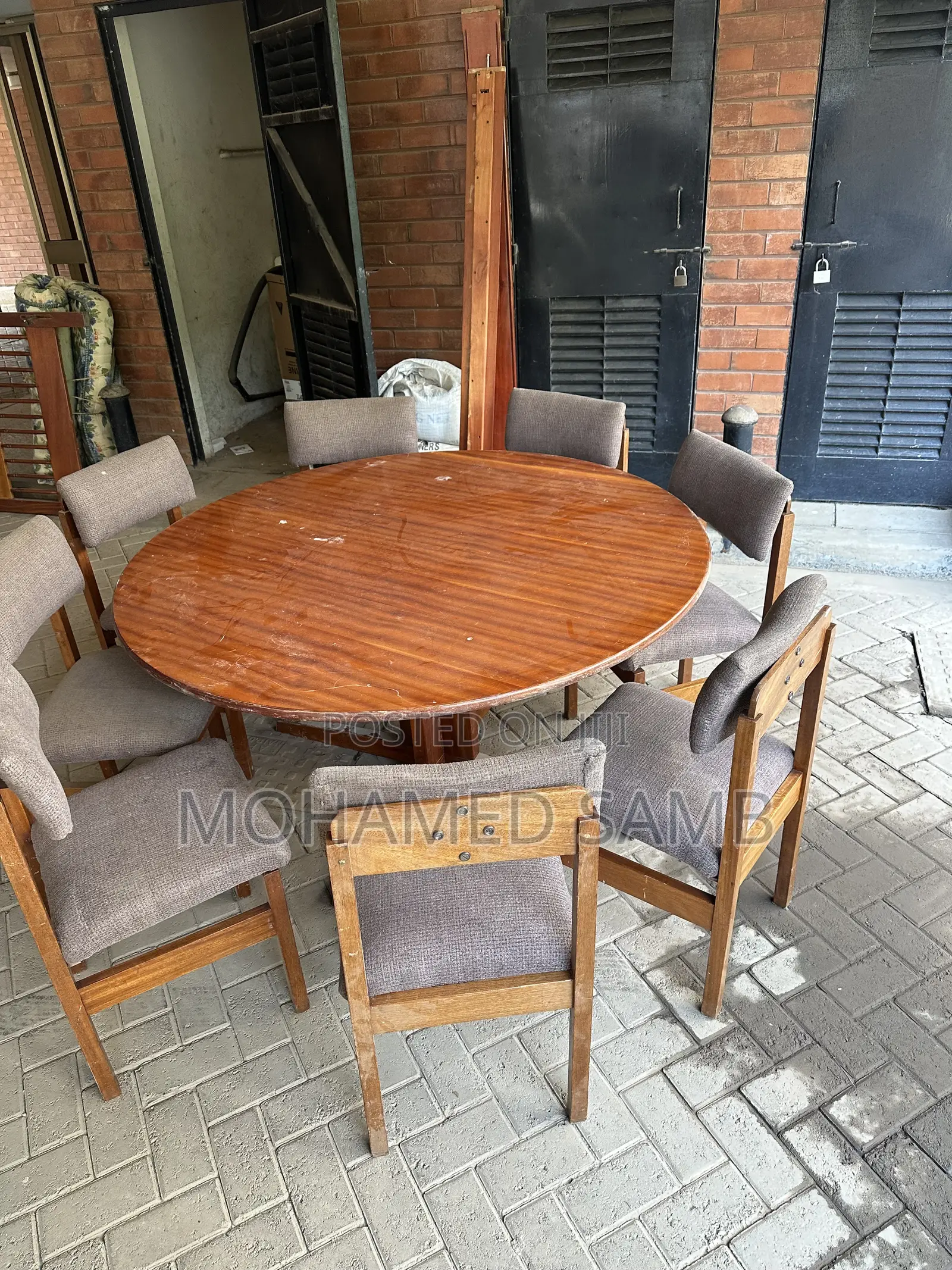 Executive 8 Sitter Wooden Dinning Table