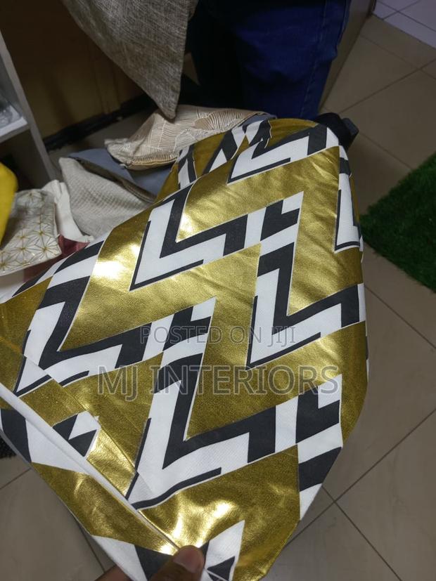 Beautiful Home Décor Cushion Covers and Soft Pillows - thumbnail 2