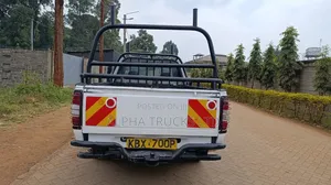 Isuzu Tougher 2012 White