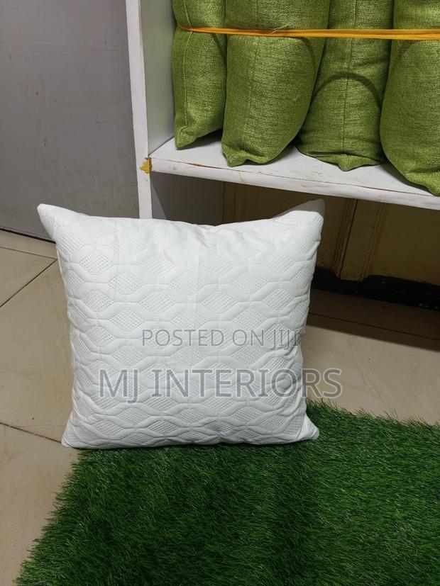 Premium Quality Sofa Cushions and Decorative Covers - thumbnail 2