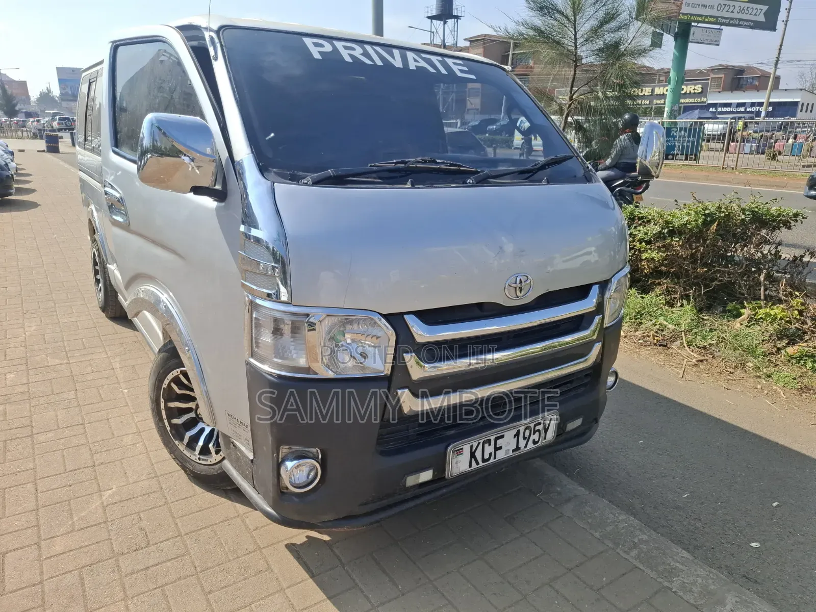 Toyota HiAce 2009 Silver