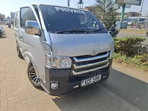 Toyota HiAce 2009 Silver