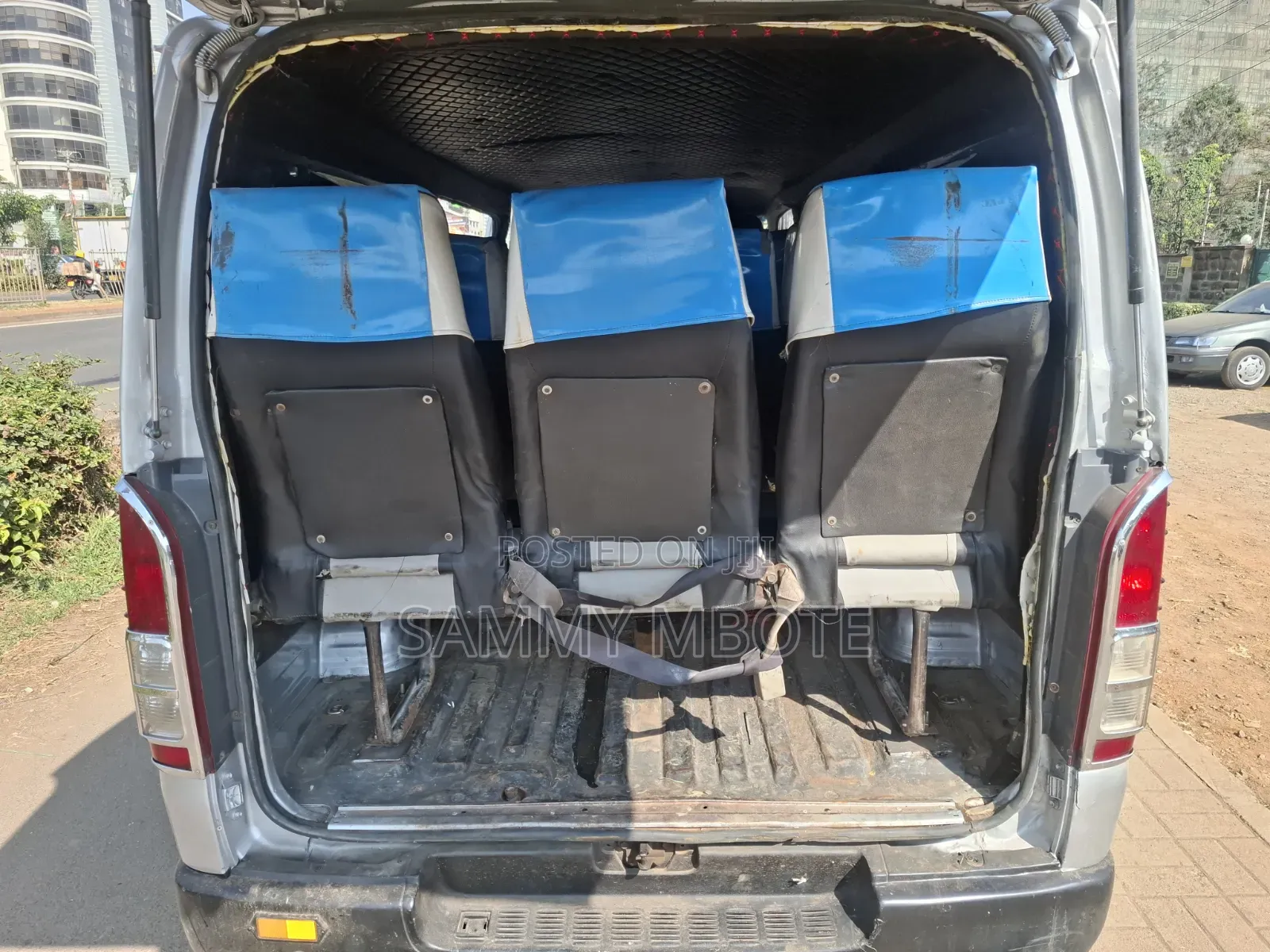 Toyota HiAce 2009 Silver