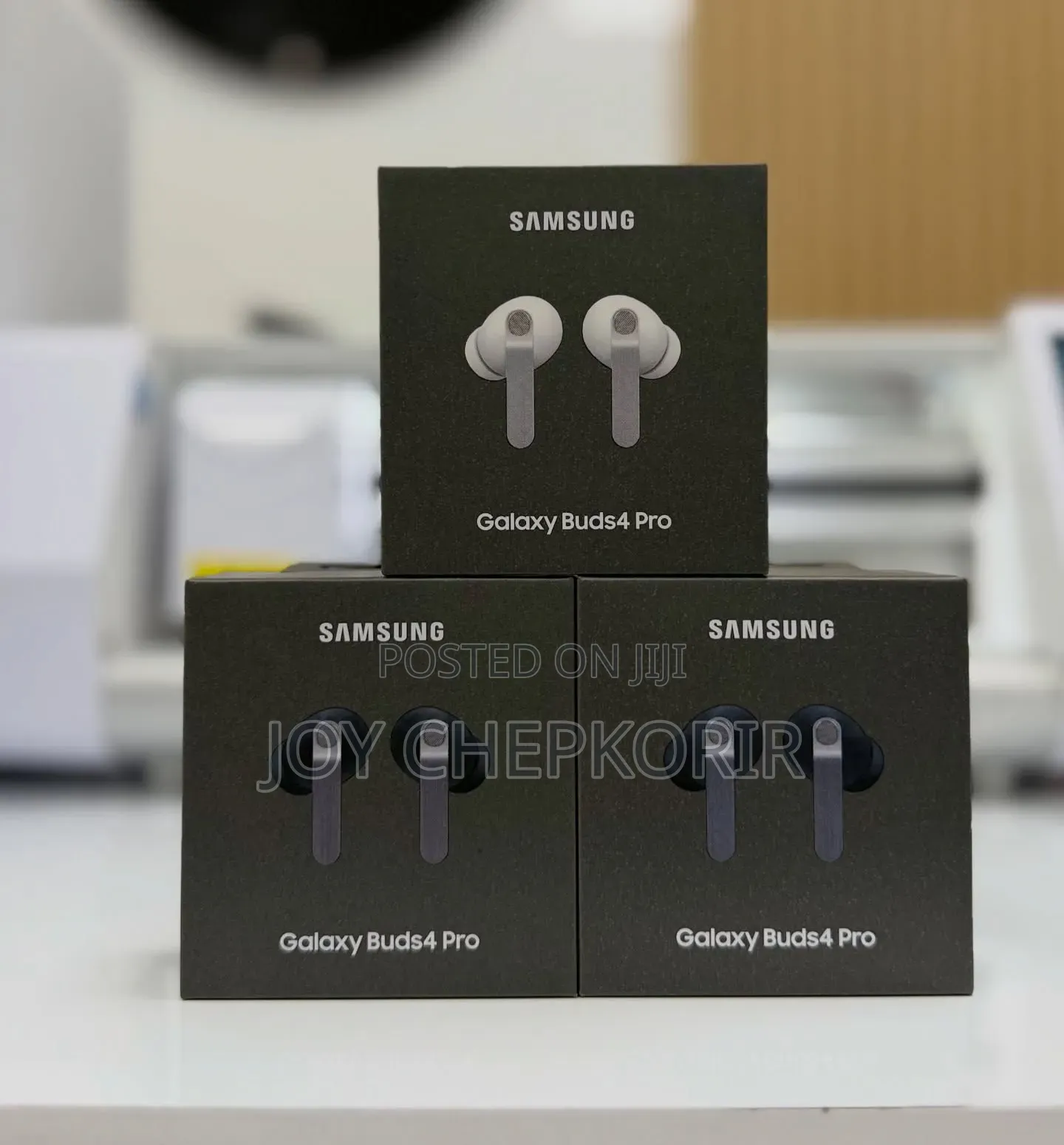 Samsung Galaxy Buds4 Pro Earbuds