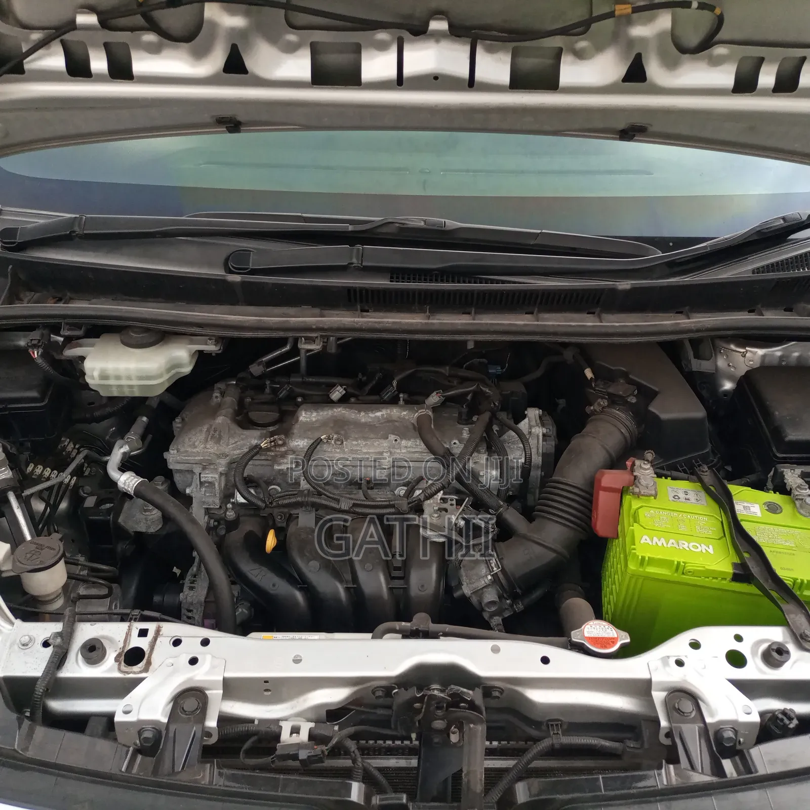 Toyota Voxy 2016 Silver