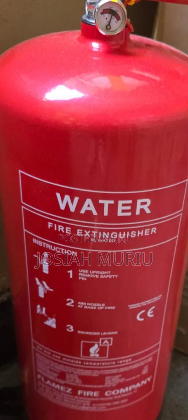 Essential Fire Safety 9l Water Fire Extinguisher