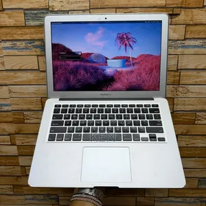 Laptop Apple MacBook Air 2015 4GB Intel Core i5 SSD 128GB
