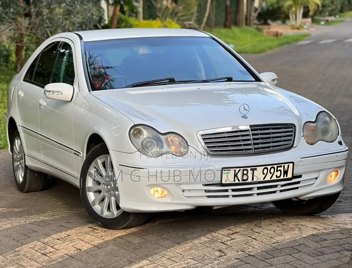 Mercedes-Benz C230 2005 Pearl