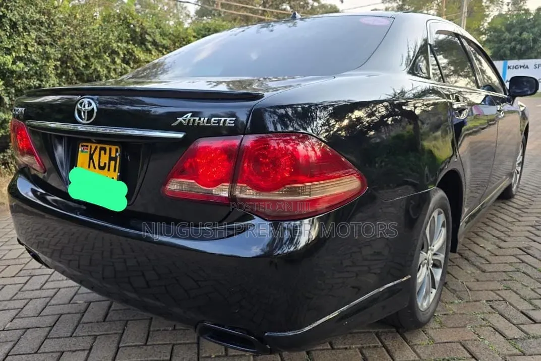 Toyota Crown 2009 Black