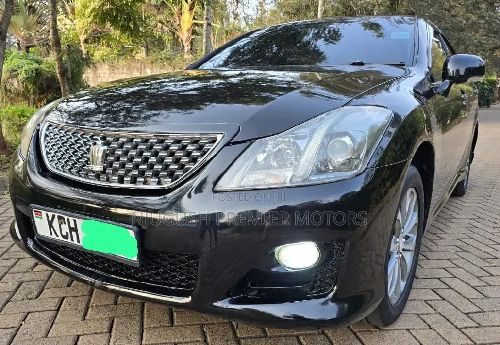 Toyota Crown 2009 Black