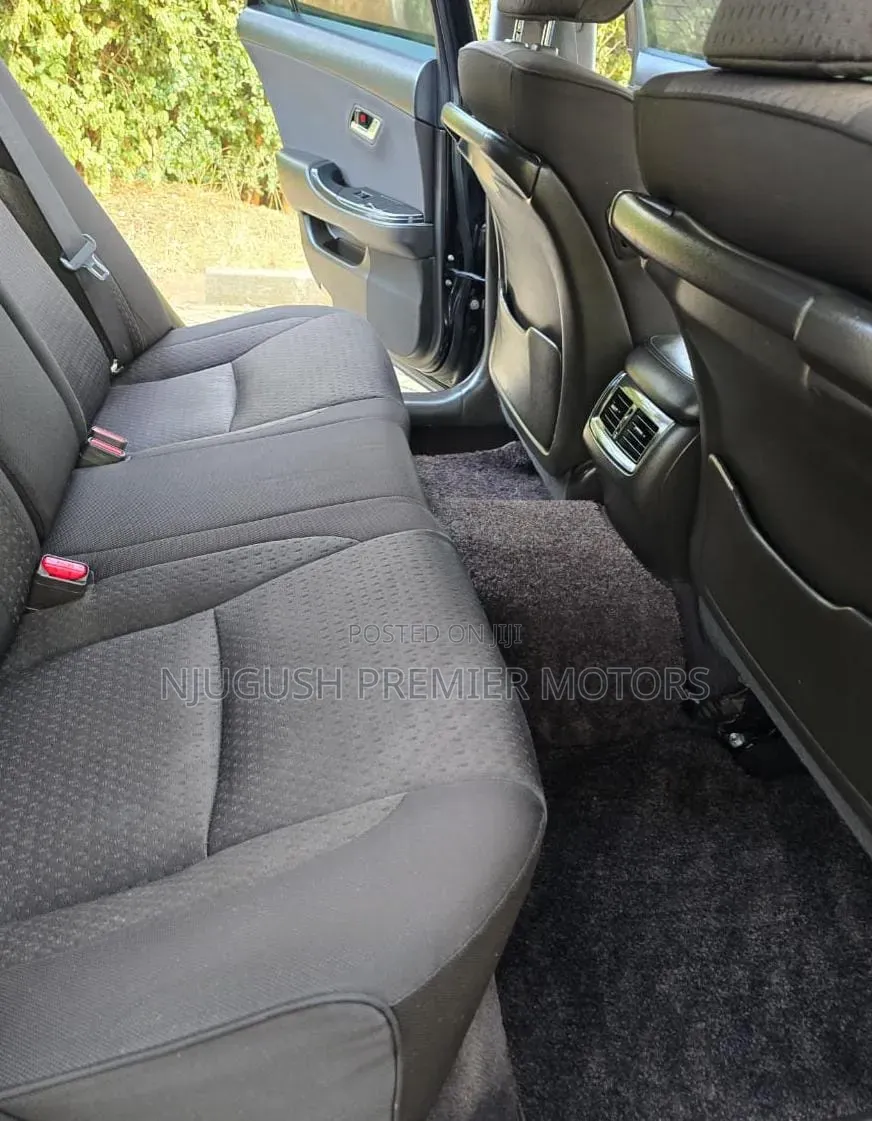 Toyota Crown 2009 Black