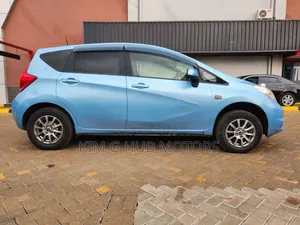 Nissan Note 2011 Blue