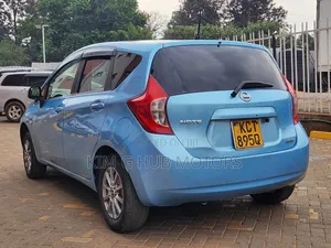 Nissan Note 2011 Blue