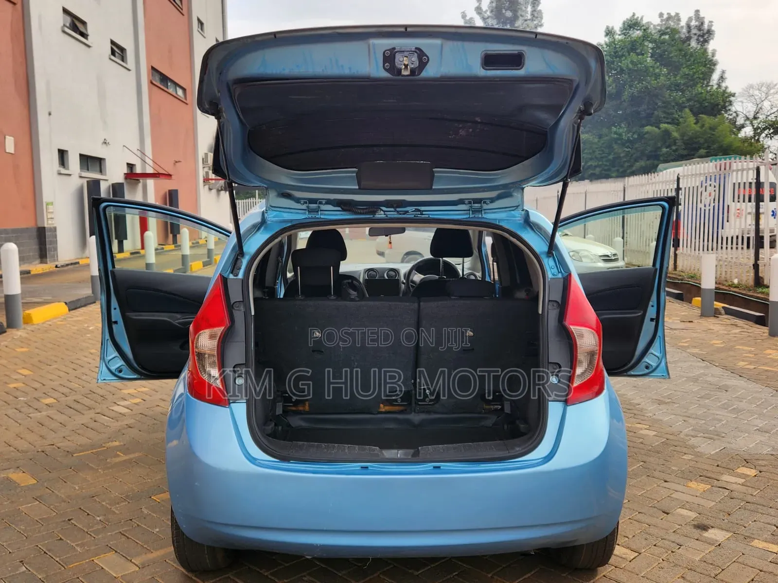 Nissan Note 2011 Blue