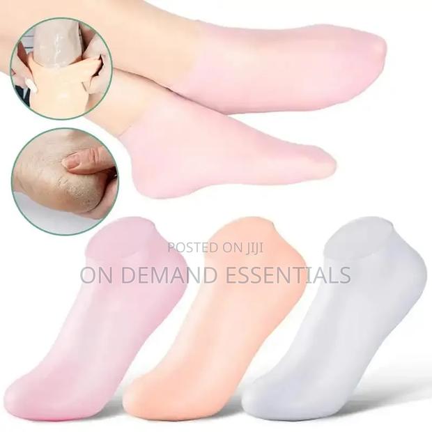 Moisturizing Silicone Socks - main view