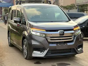 Honda Stepwgn 2019 Silver