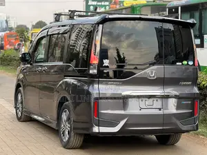 Honda Stepwgn 2019 Silver