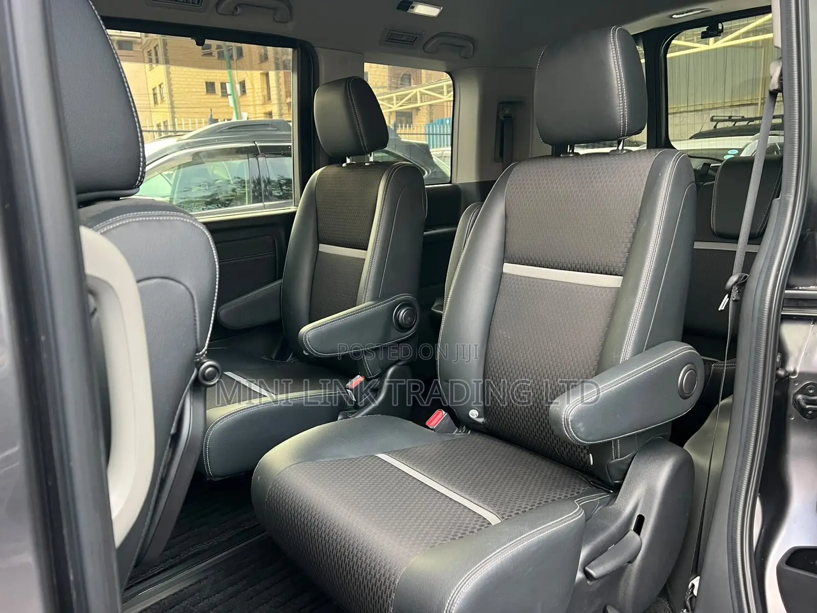 Honda Stepwgn 2019 Silver