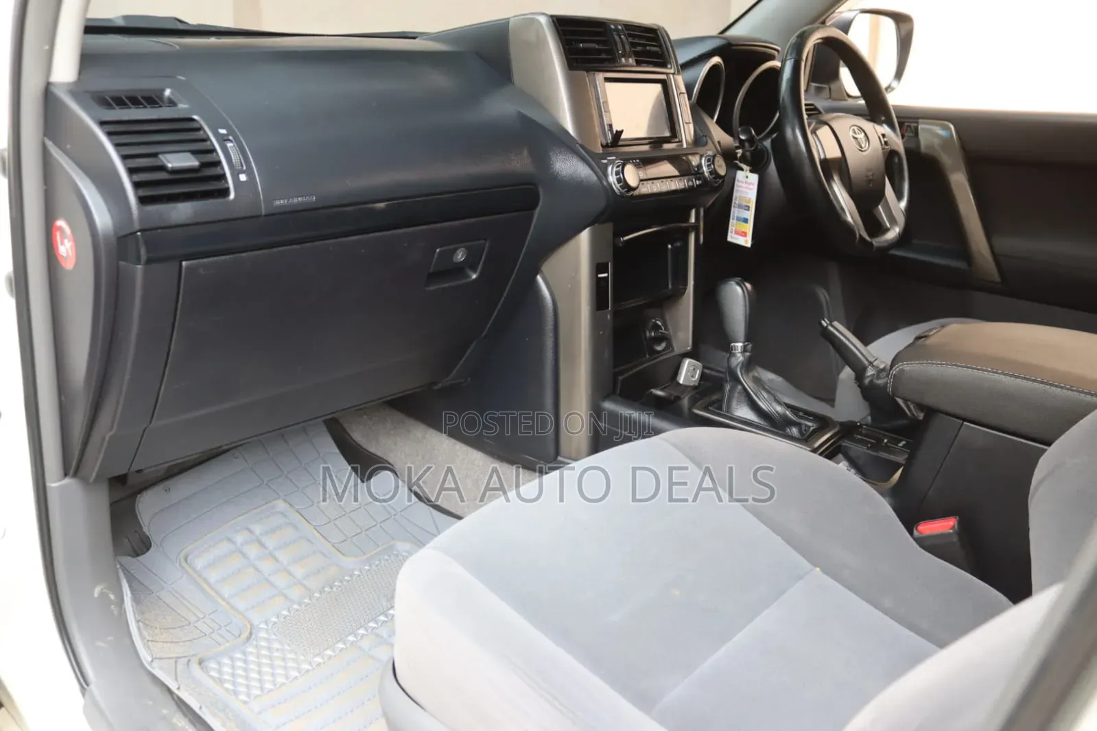 Toyota Land Cruiser Prado 2011 White