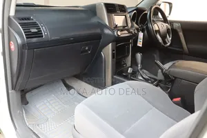 Toyota Land Cruiser Prado 2011 White