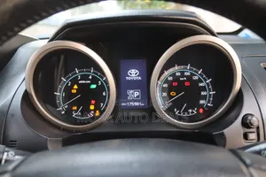 Toyota Land Cruiser Prado 2011 White