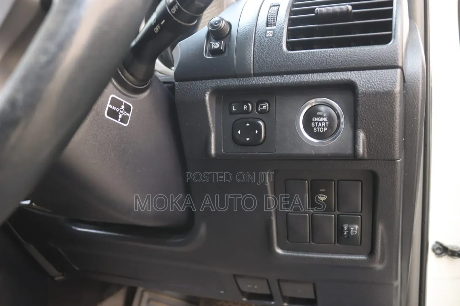 Toyota Land Cruiser Prado 2011 White