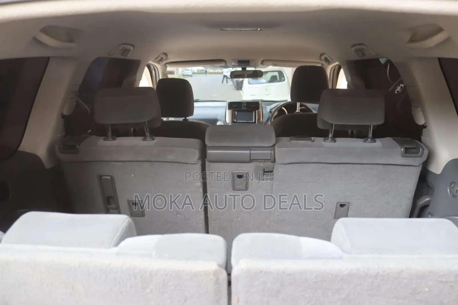 Toyota Land Cruiser Prado 2011 White
